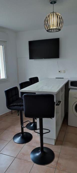 Appartement Face A La Gare آنماس المظهر الخارجي الصورة
