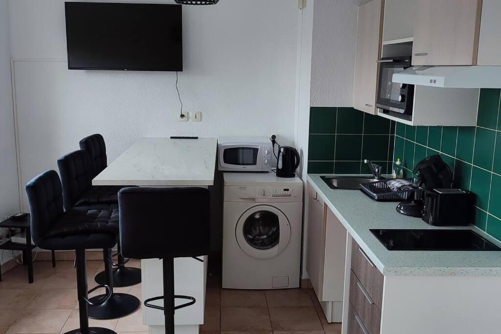 Appartement Face A La Gare آنماس المظهر الخارجي الصورة