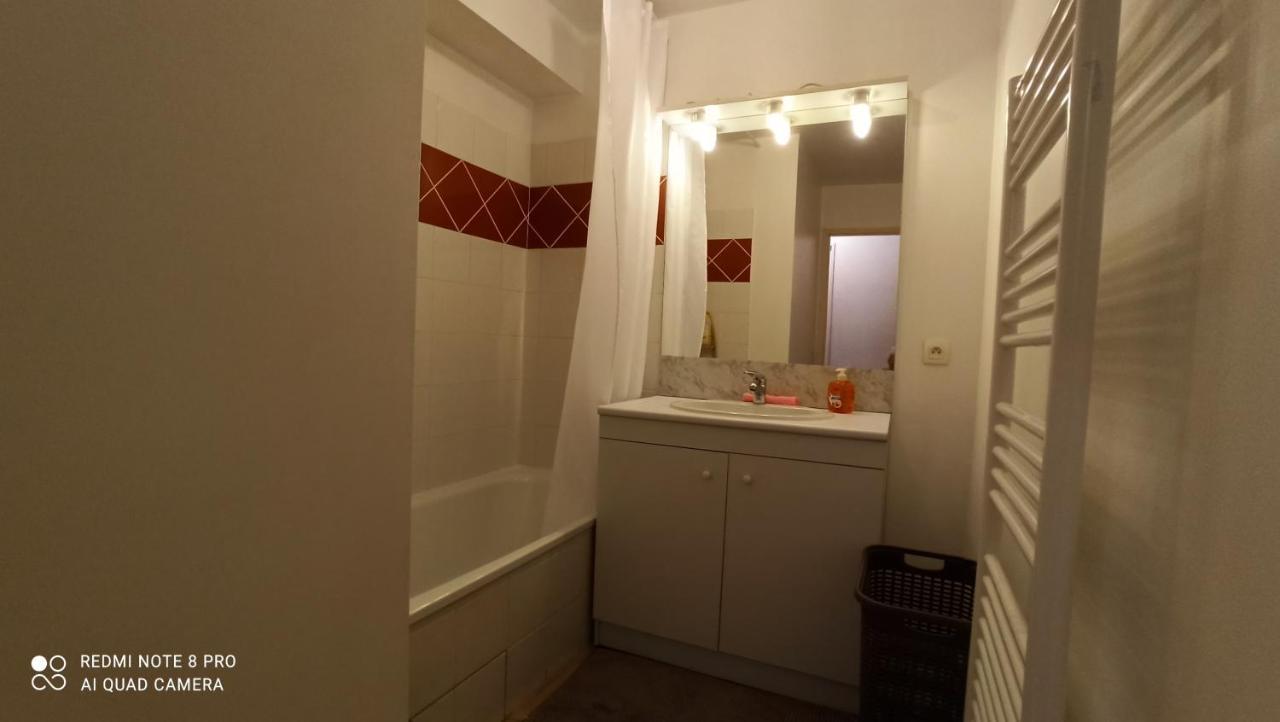 Appartement Face A La Gare آنماس المظهر الخارجي الصورة